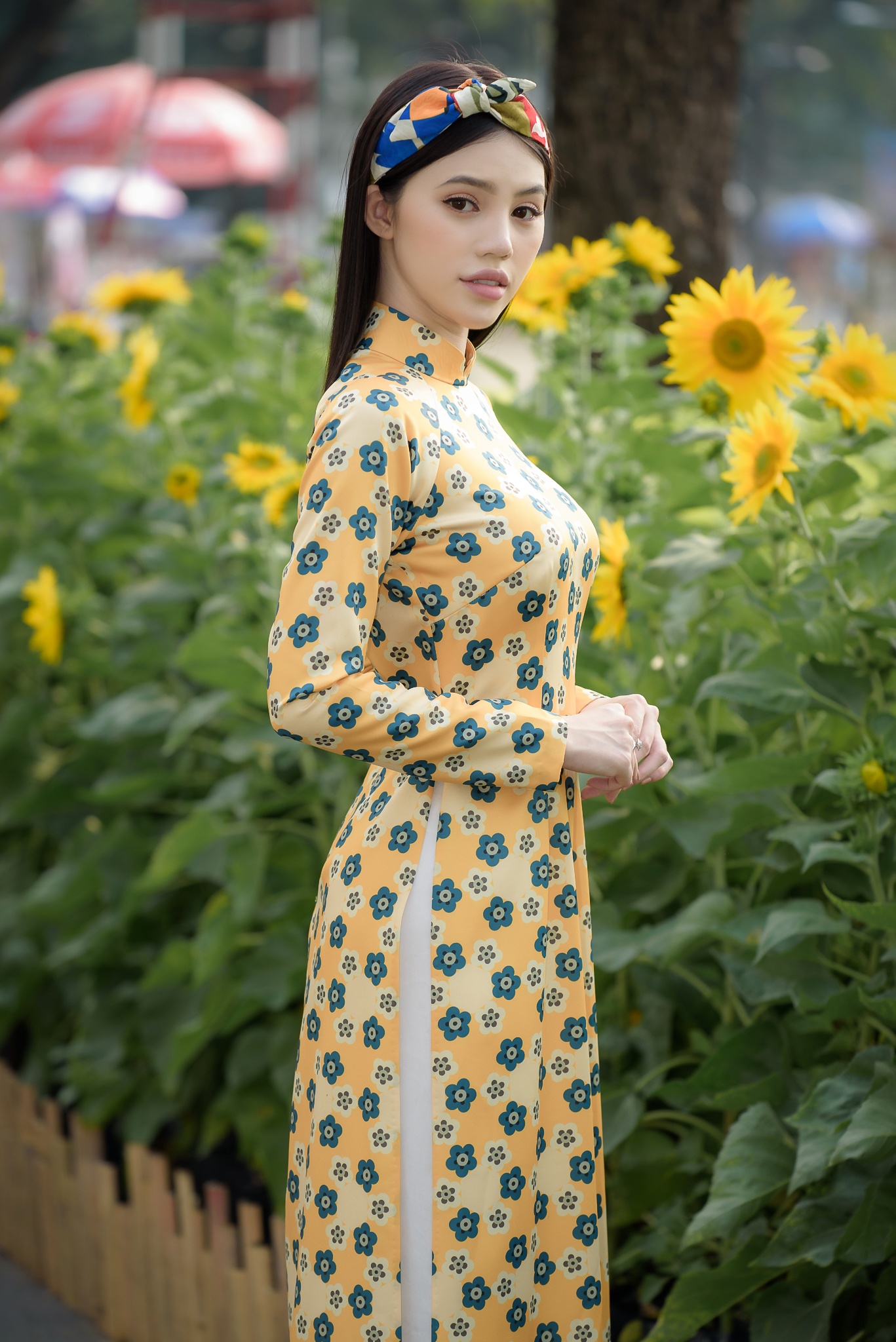 Sao nữ diện áo dài mùng 1 Tết ảnh 4 Sao nu dien ao dai mung 1 Tet anh 4
