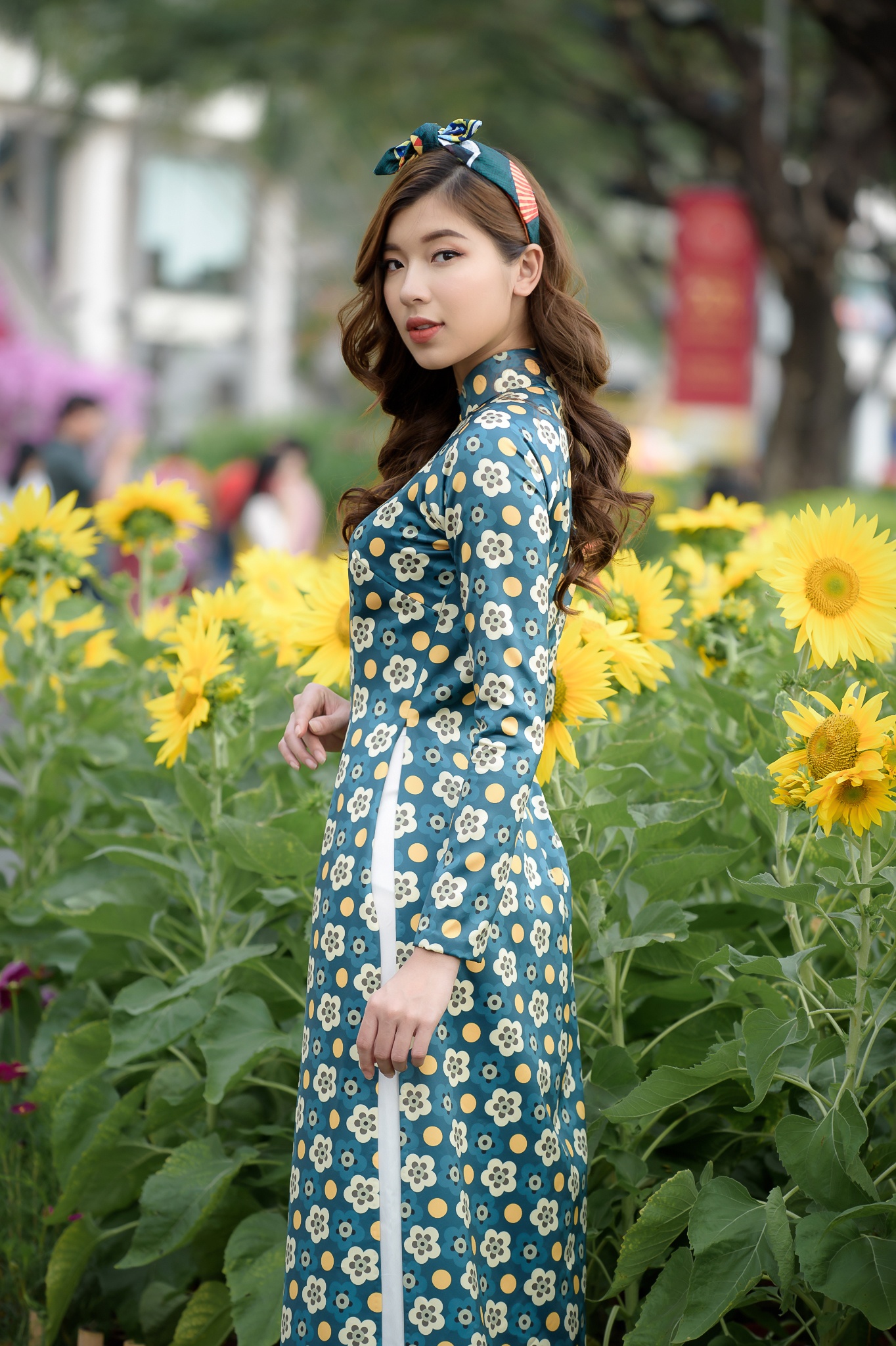 Sao nữ diện áo dài mùng 1 Tết ảnh 6 Sao nu dien ao dai mung 1 Tet anh 6