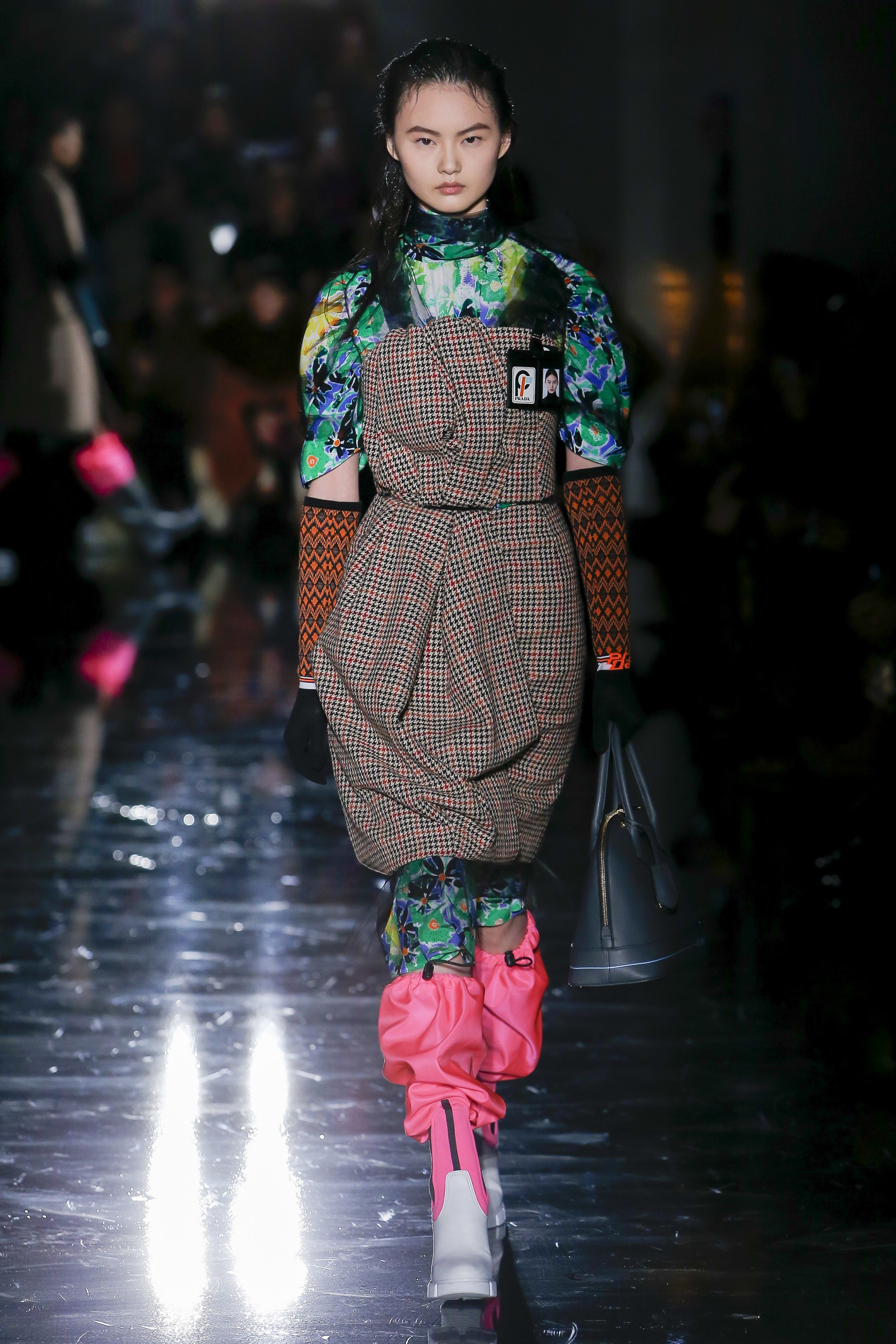 Xu huong mau sac neon len ngoi tai show dien Prada anh 7