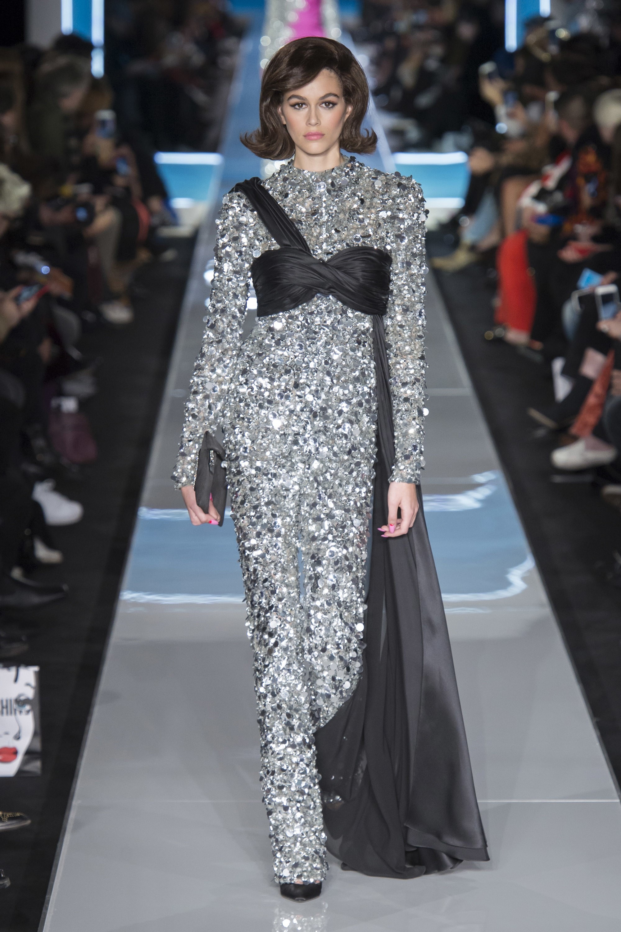 Show dien thu dong cua Moschino 2018 anh 10