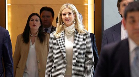 Phong cach thoi trang sanh dieu cua Ivanka Trump khi den chau A hinh anh