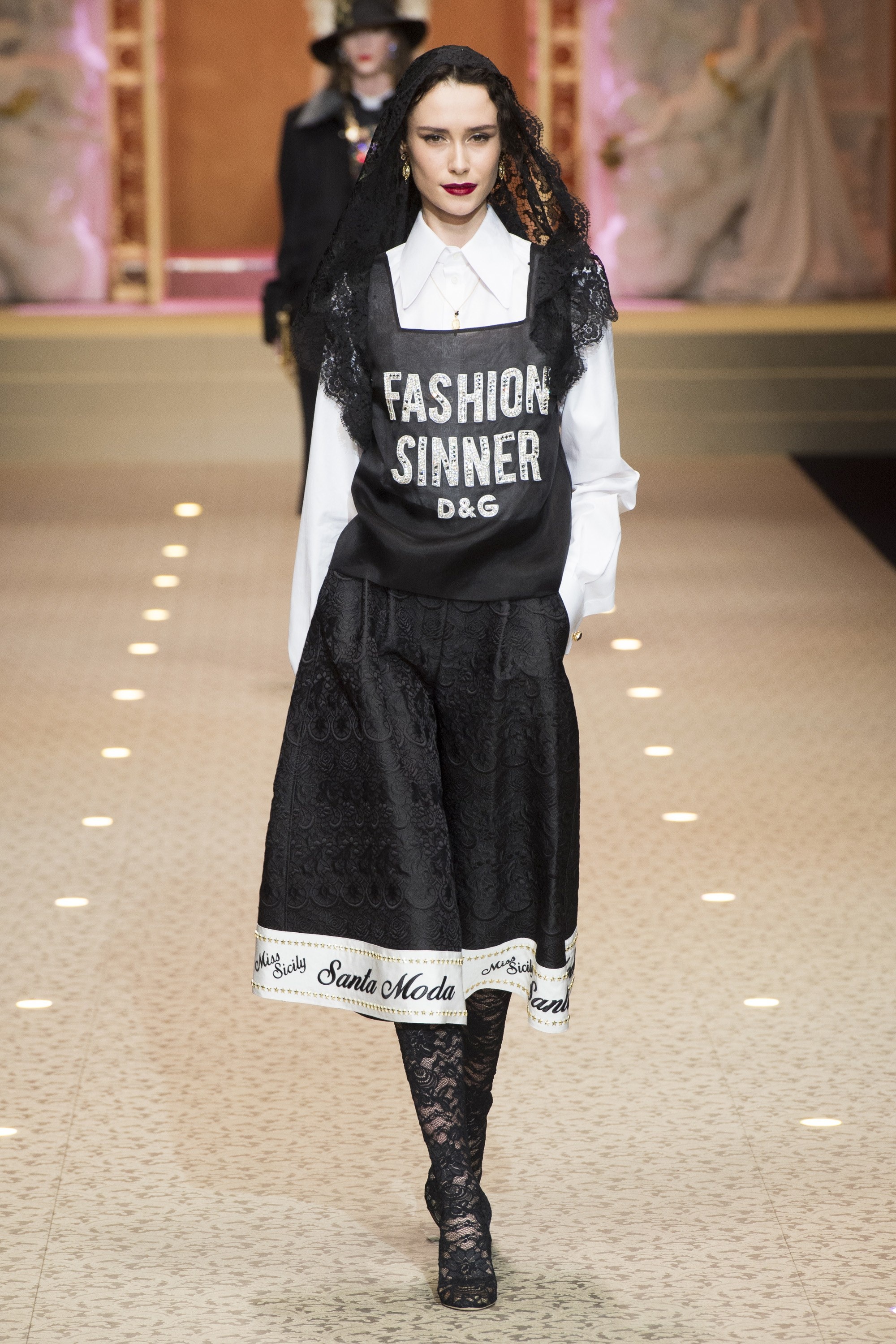 show thu dong Dolce&Gabbana anh 4