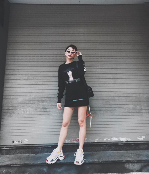 giày sneaker đế bánh mì balenciaga ảnh 2 giay sneaker de banh mi balenciaga anh 2