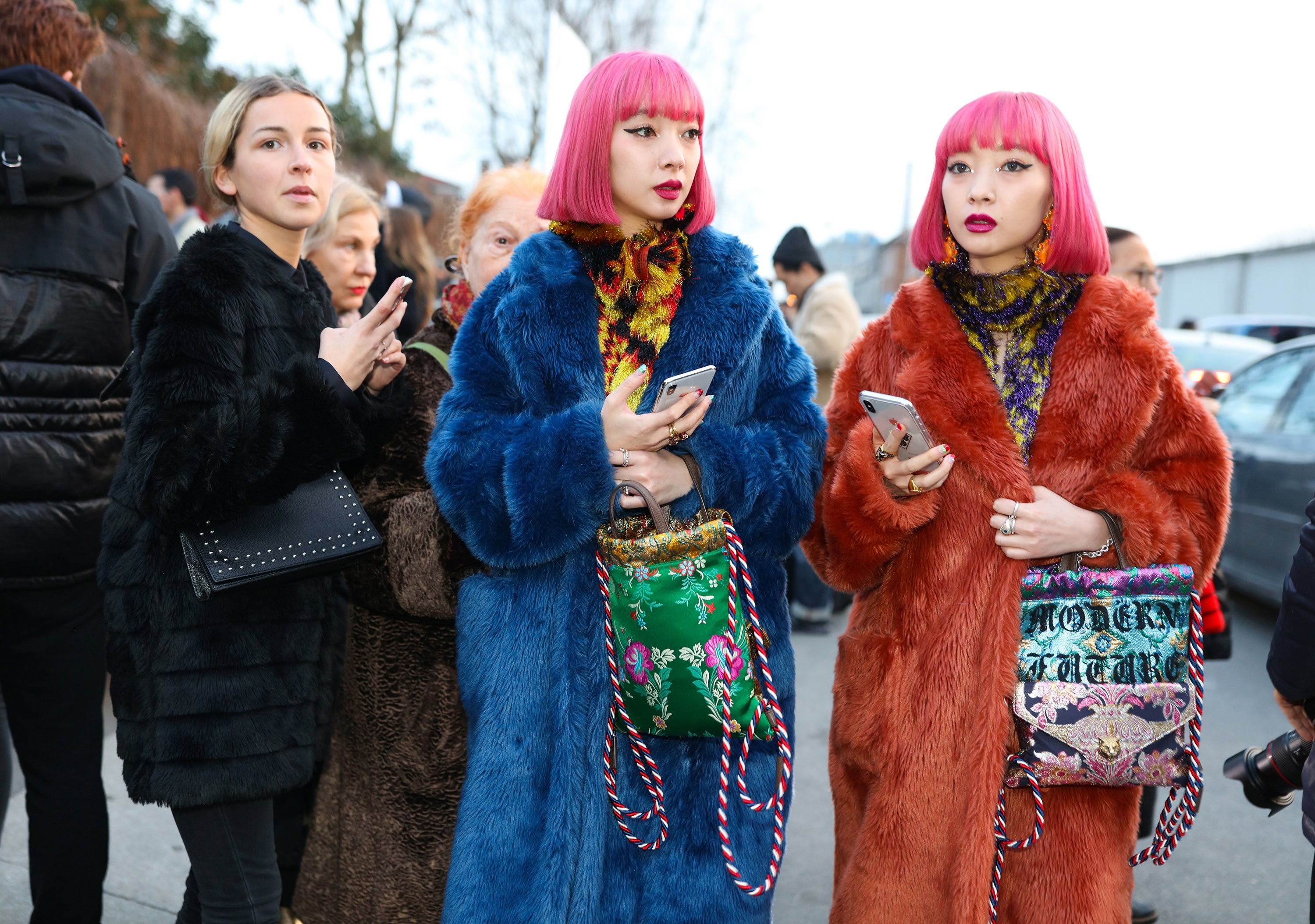 Nhung bo canh mau sac tren duong pho anh 2