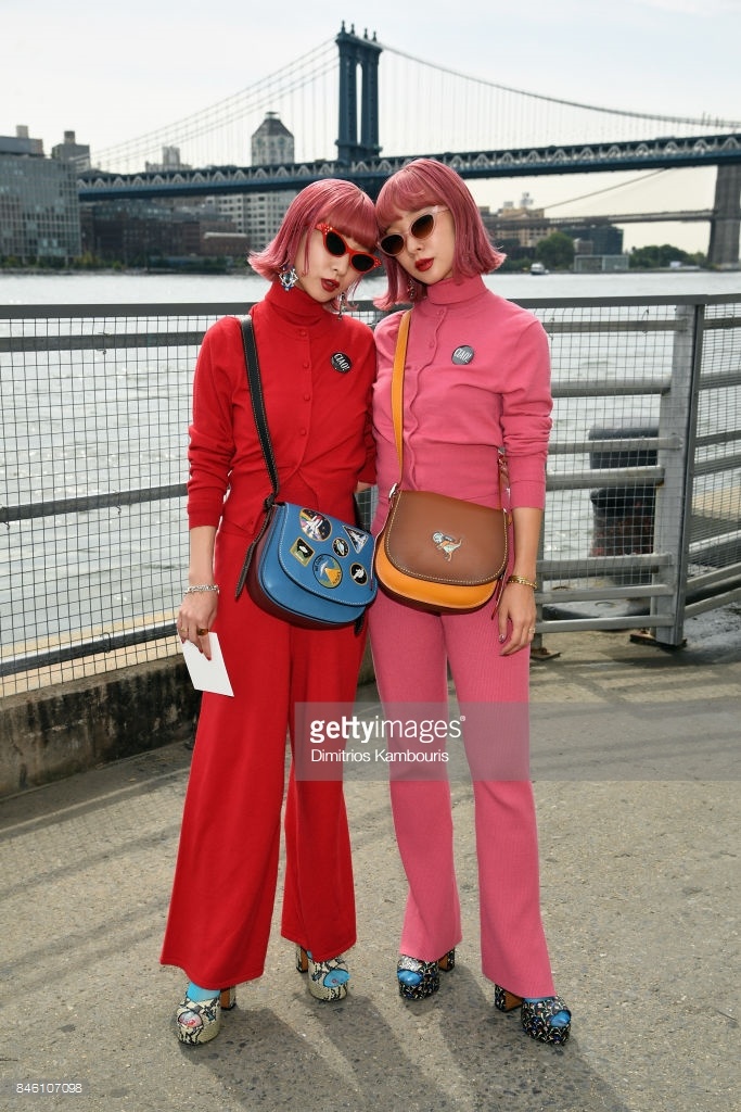 Cap chi em noi bat nhat tai tuan le thoi trang the gioi anh 1