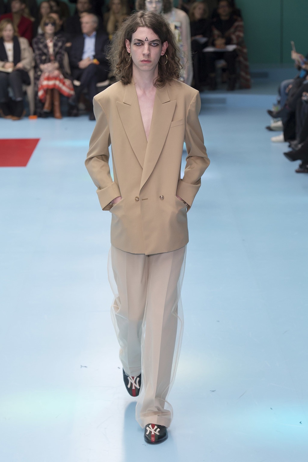 Tuan le thoi trang Milan thu dong 2018 anh 7