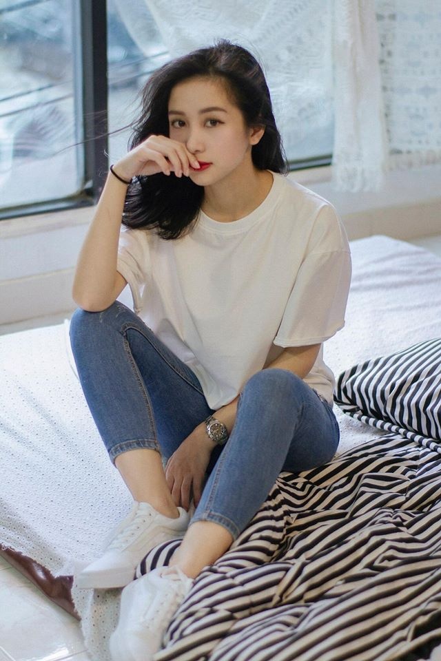 Phong cac thoi trang goi cam cua Jun Vu anh 2