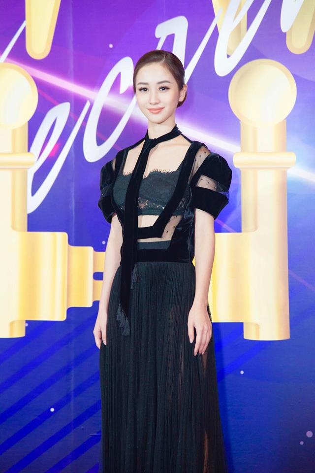 Phong cac thoi trang goi cam cua Jun Vu anh 11