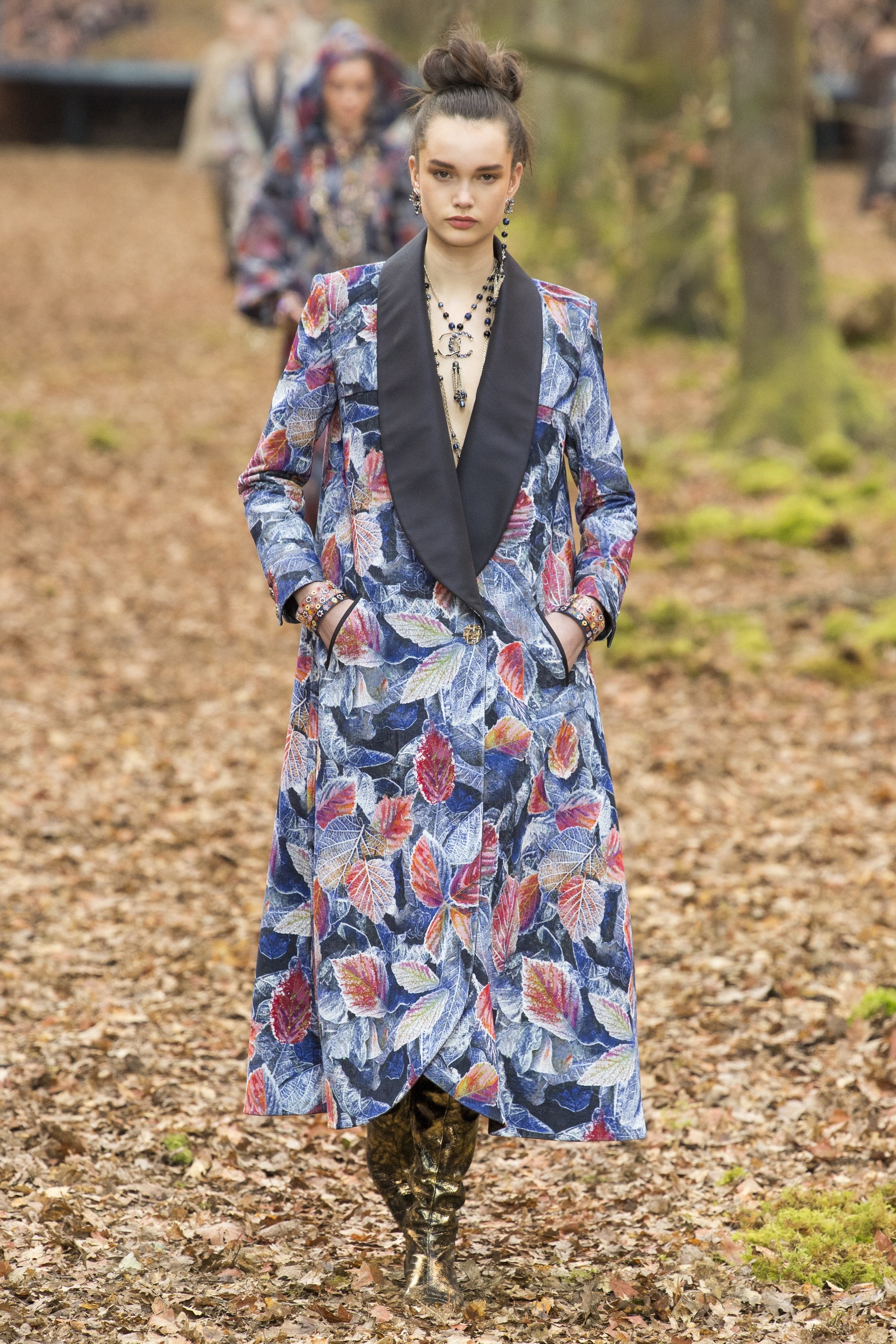 Show dien Chanel thu dong 2018 anh 12