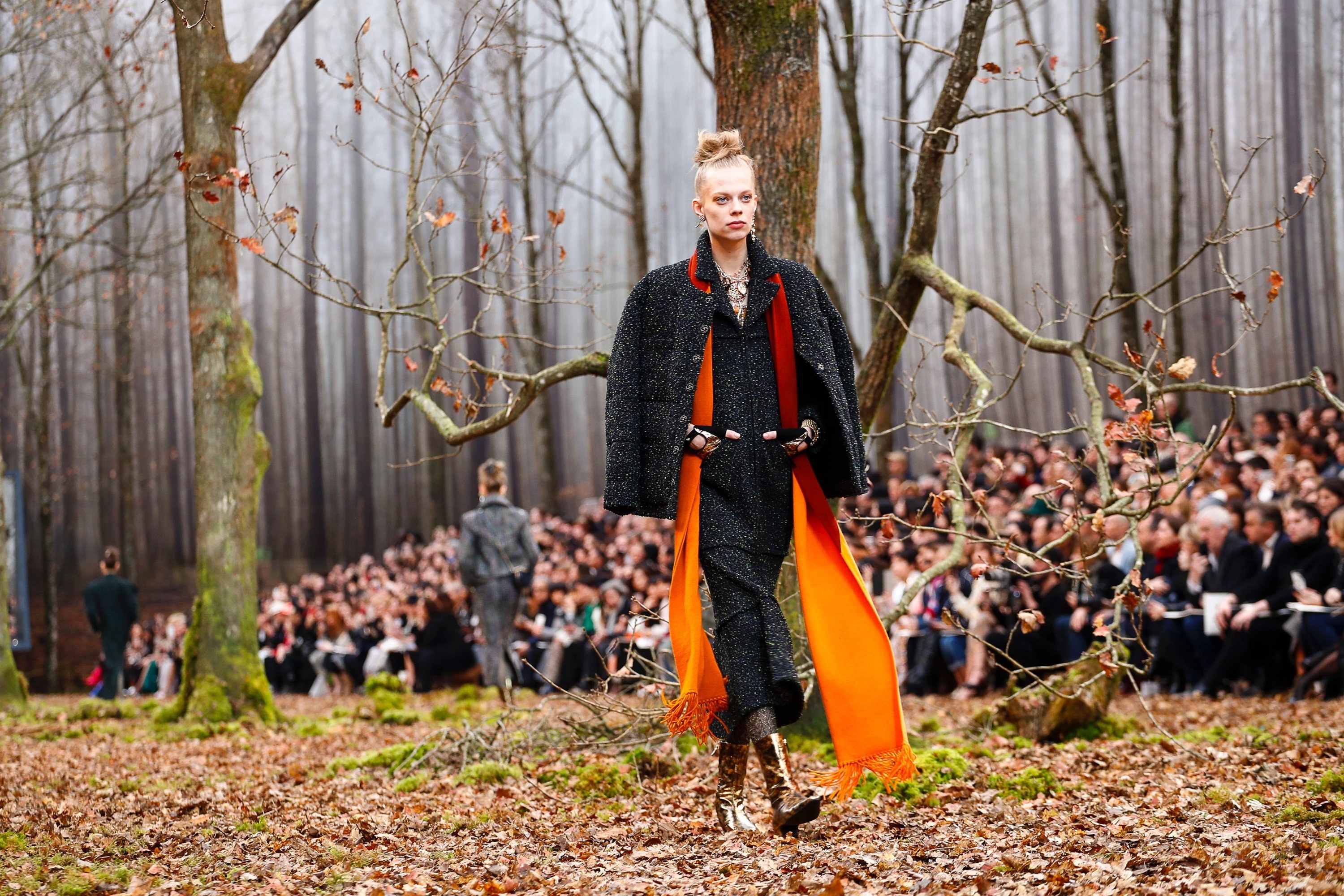 Show dien Chanel thu dong 2018 anh 2