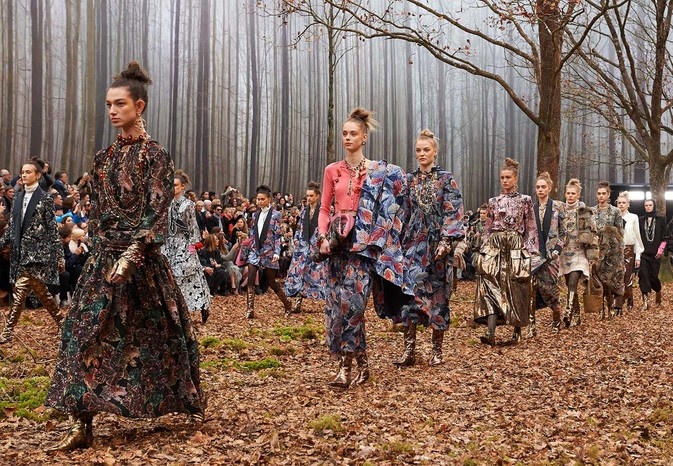 Show dien Chanel thu dong 2018 anh 3