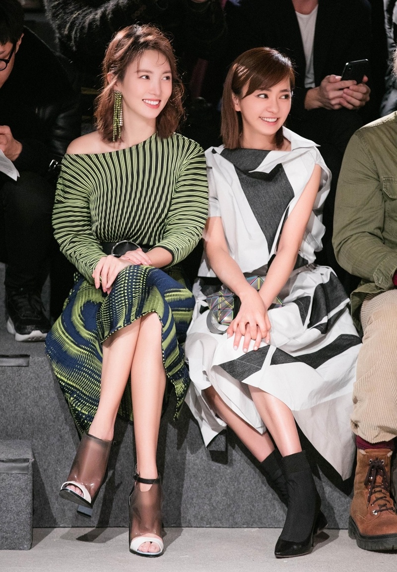 Sao Hoa ngu dien trang phuc an tuong tren hang ghe dau anh 9