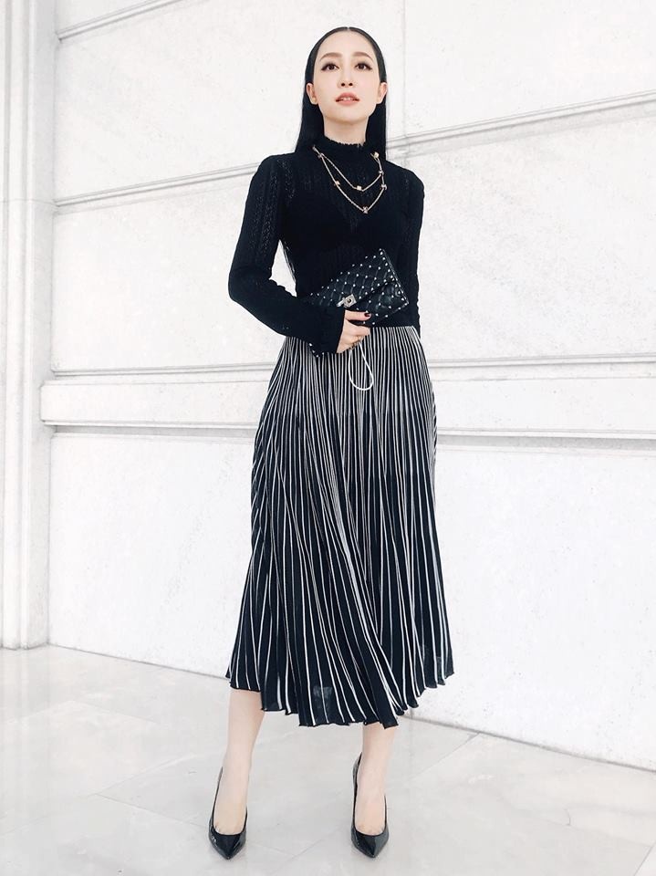 Thành Hằng diện suit đỏ nam tính ảnh 3 Thanh Hang dien suit do nam tinh anh 3