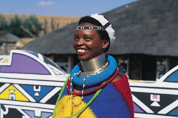 Cảm hứng phục trang trong phim Black Panther ảnh 9 Cam hung phuc trang trong phim Black Panther anh 9