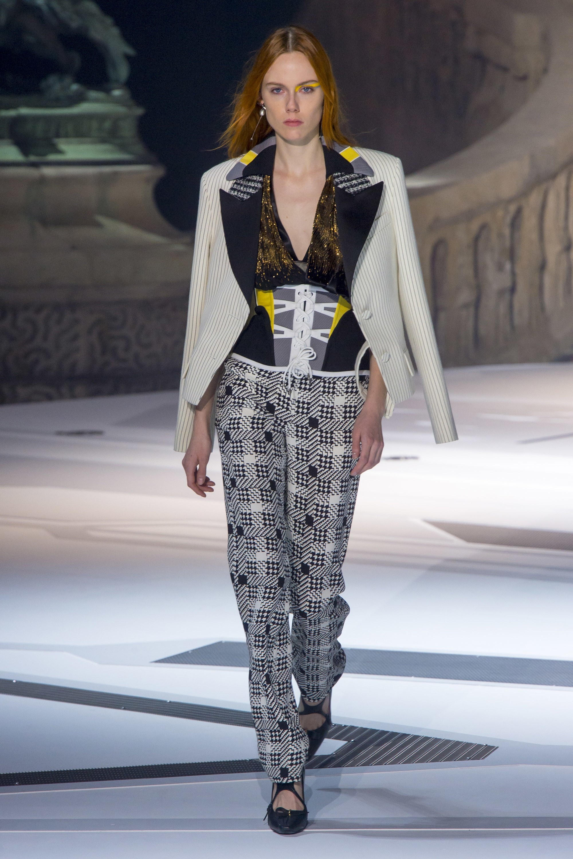 Dior,  Chanel tro thanh nha mot noi bat nhat nam 20 anh 11