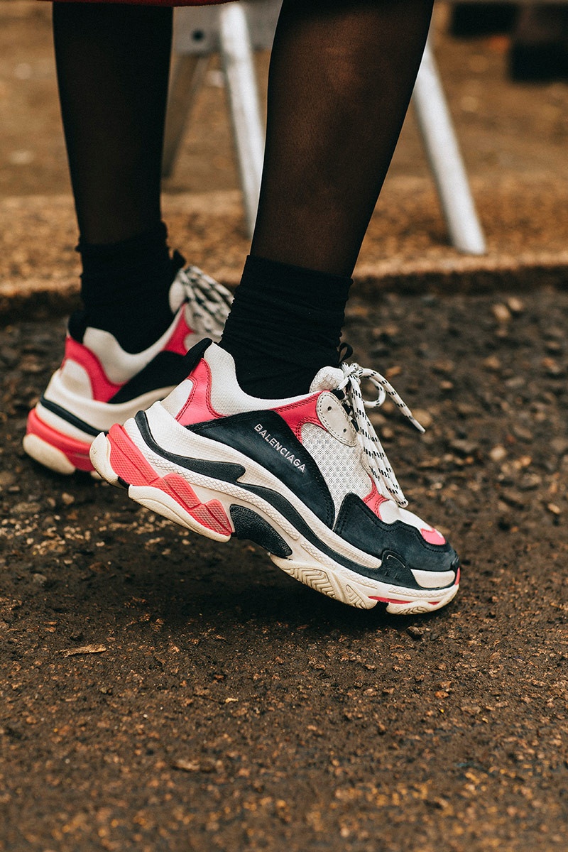 Bộ sưu tập sneaker đẹp nhất tại tuần lễ thời trang ảnh 3 Bo suu tap sneaker dep nhat tai tuan le thoi trang anh 3