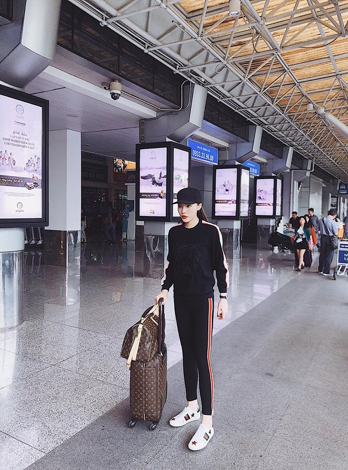 Kỳ Duyên diện trang phục tông đen khoẻ khắn ảnh 1 Ky Duyen dien trang phuc tong den khoe khan anh 1
