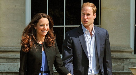 Kate Middleton mac quan ao binh dan van thanh lich hinh anh