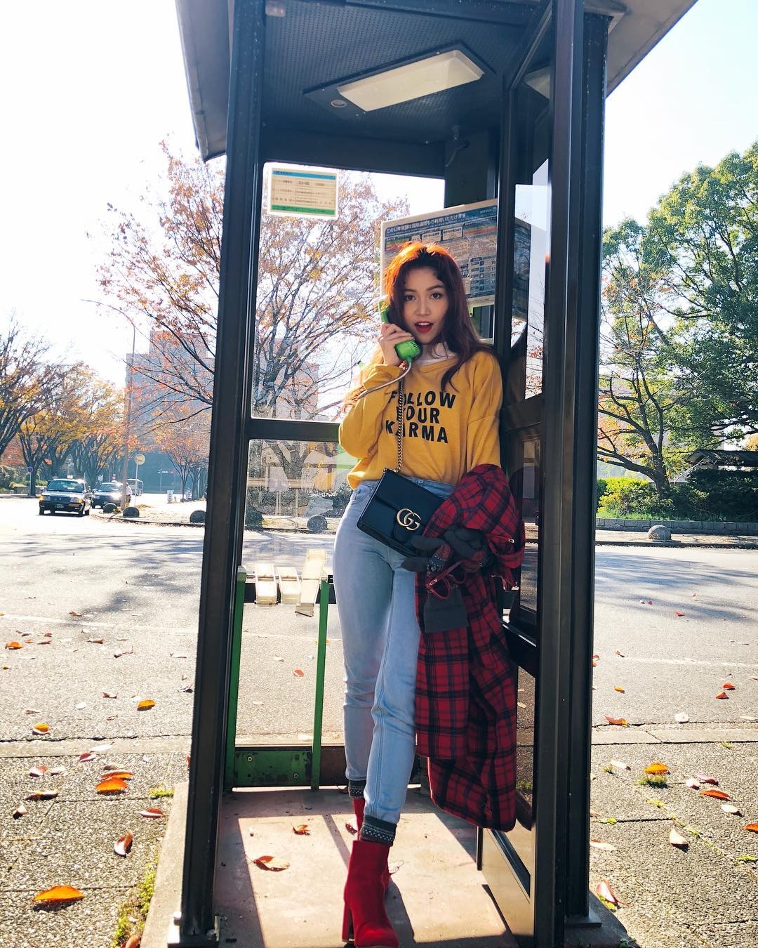 Ky Duyen,  Chi Pu lang xe trang phuc tong vang anh 9