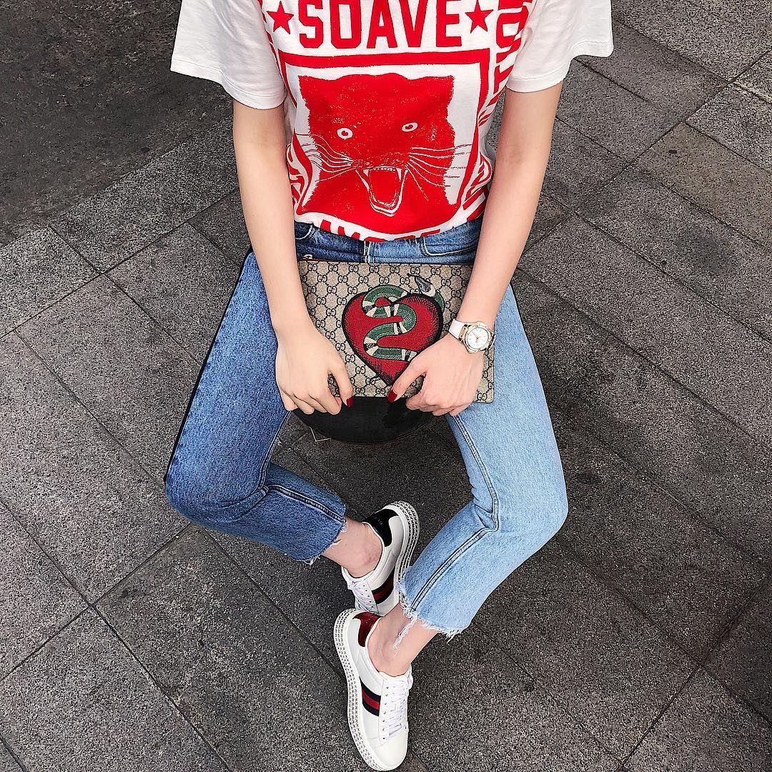 Ky Duyen ua chuong ao thun hoa tiet anh 2