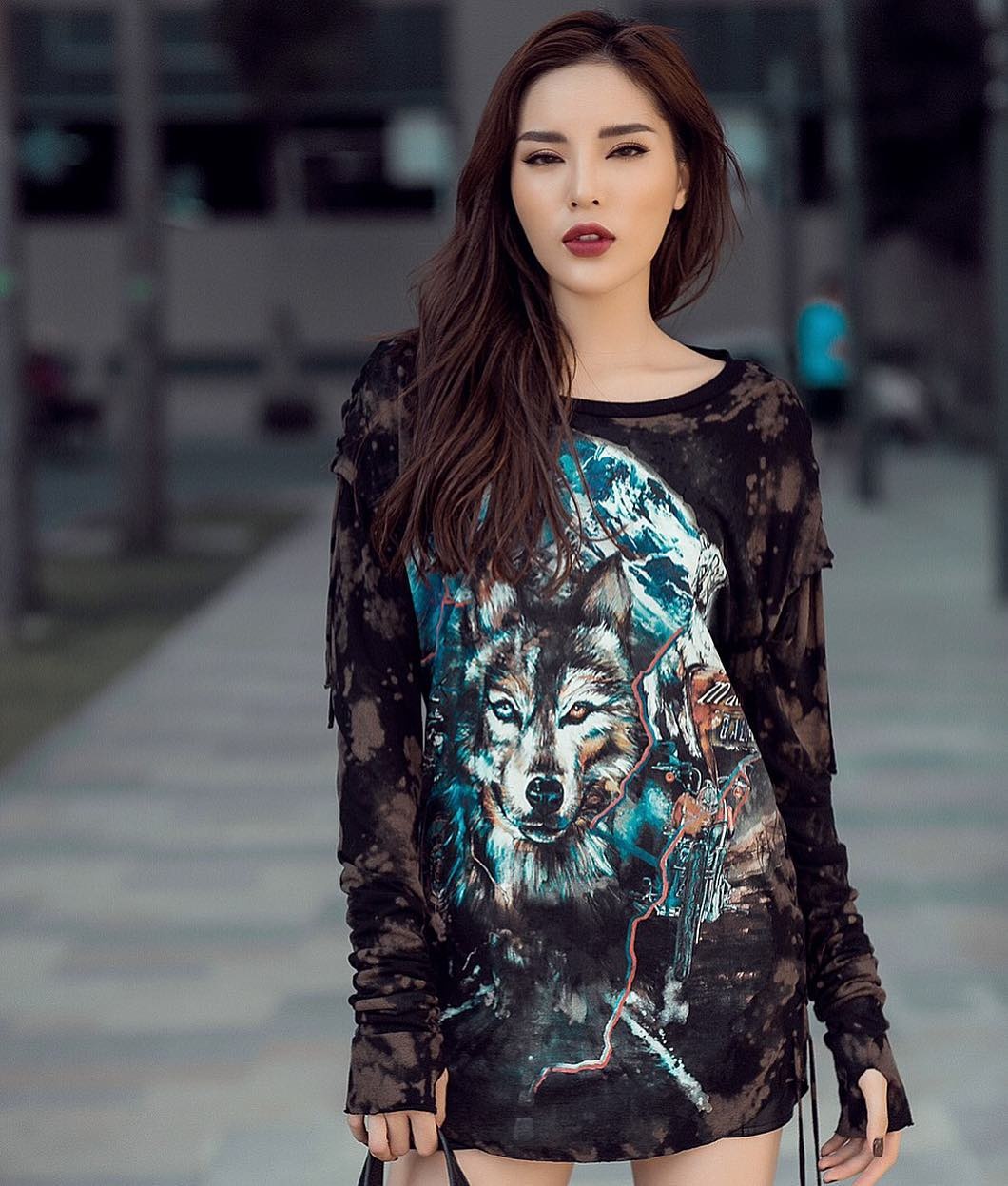 Ky Duyen ua chuong ao thun hoa tiet anh 8