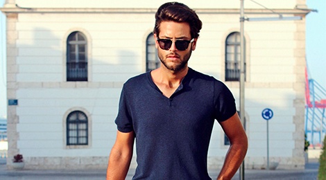 Nam gioi can tranh nhung loi thoi trang co ban trong mua he hinh anh