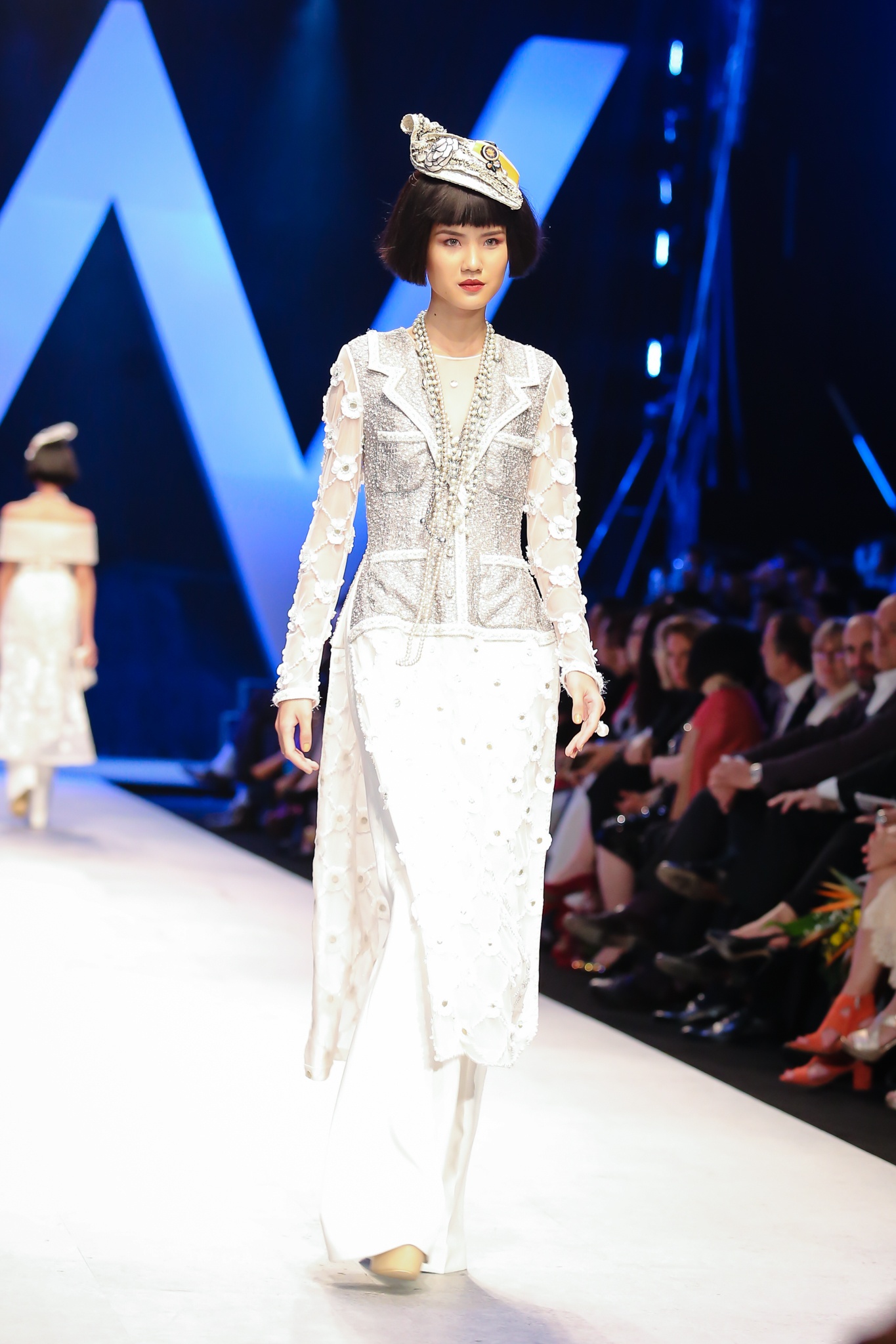 H'Hen Nie show nguyen cong tri anh 6