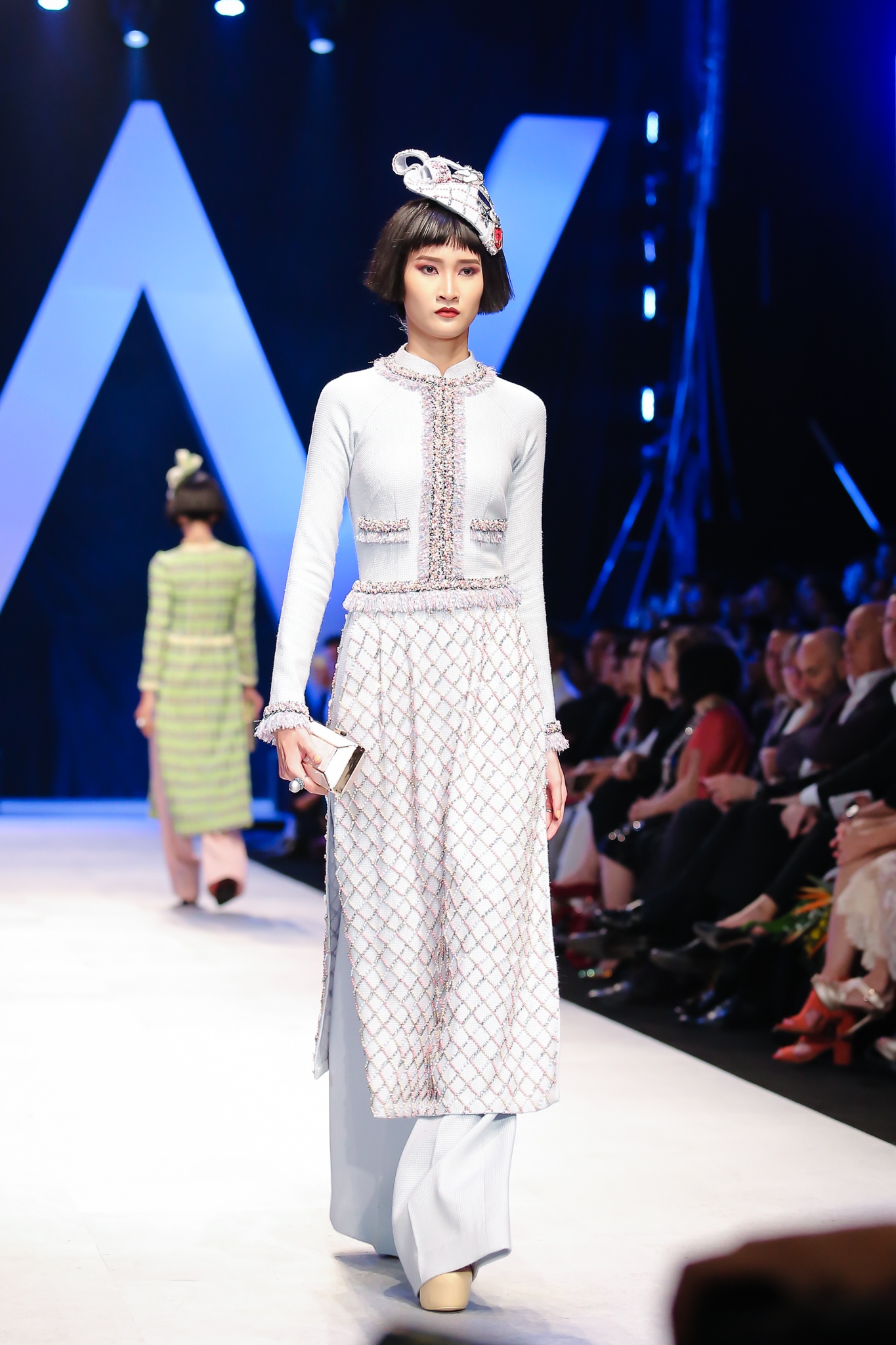 H'Hen Nie show nguyen cong tri anh 7