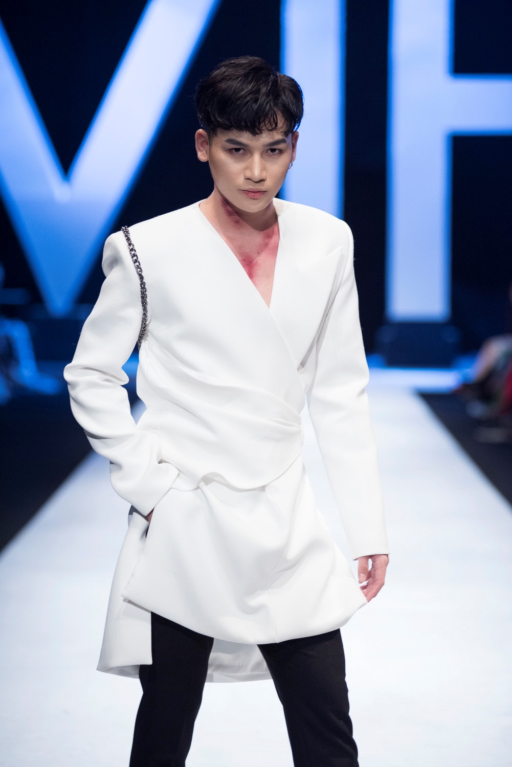 Thanh Hằng,  Hà Hồ gây ấn tượng trong show Công Trí ảnh 9 Thanh Hang,  Ha Ho gay an tuong trong show Cong Tri anh 9
