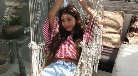 Nhung mon do thoi trang phu hop cho chuyen du lich ngay le hinh anh