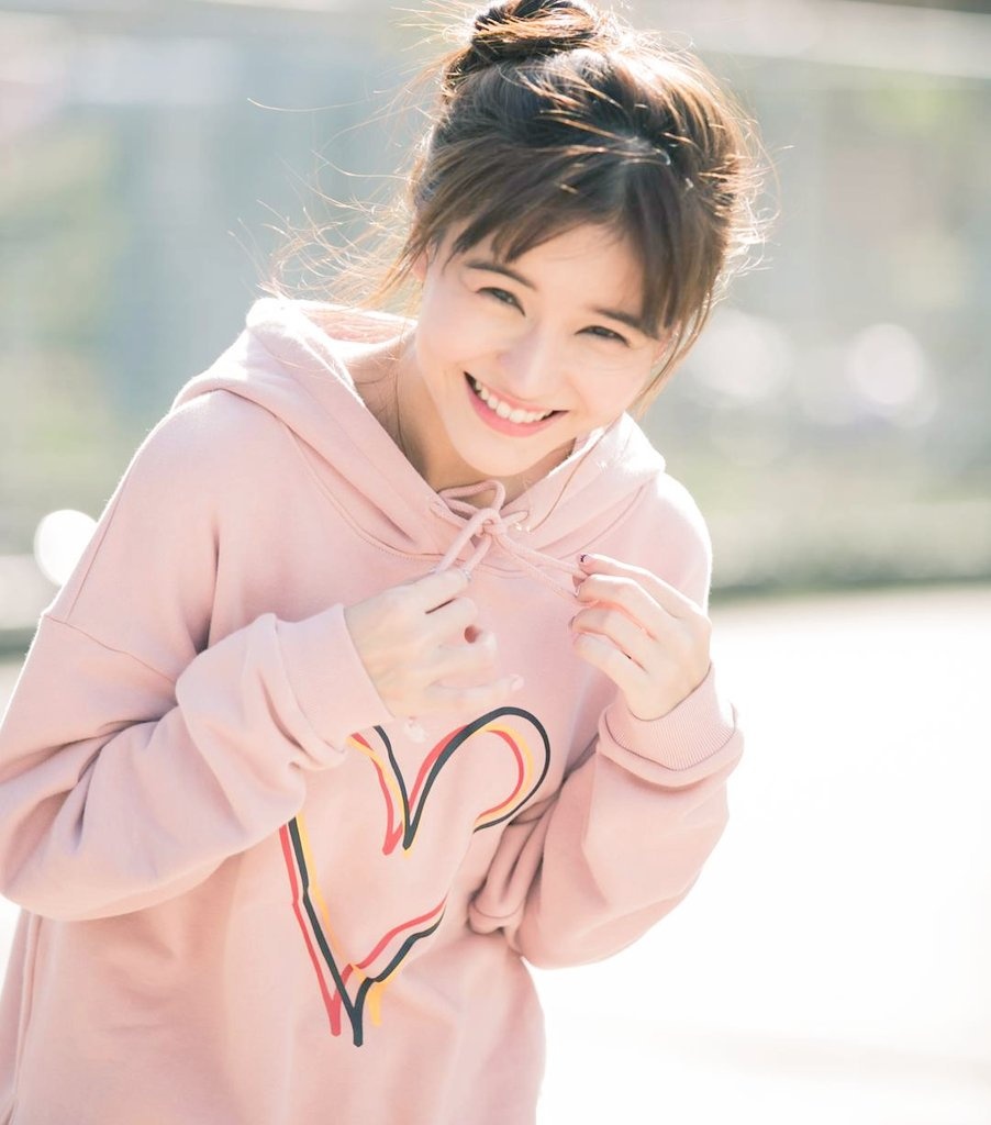 Gout ăn mặc trẻ trung của Aom Sushar  ảnh 1 Gout an mac tre trung cua Aom Sushar anh 1