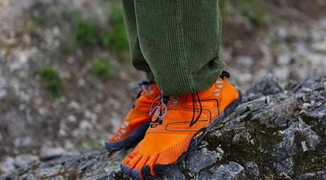 Nhung kieu giay nam gioi khong nen dien xuong pho hinh anh