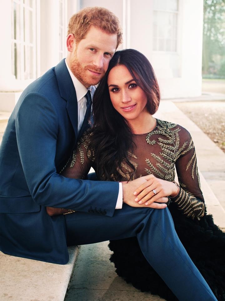Váy cưới 3 tỷ đồng của Meghan Markle ảnh 2 Vay cuoi 3 ty dong cua Meghan Markle anh 2