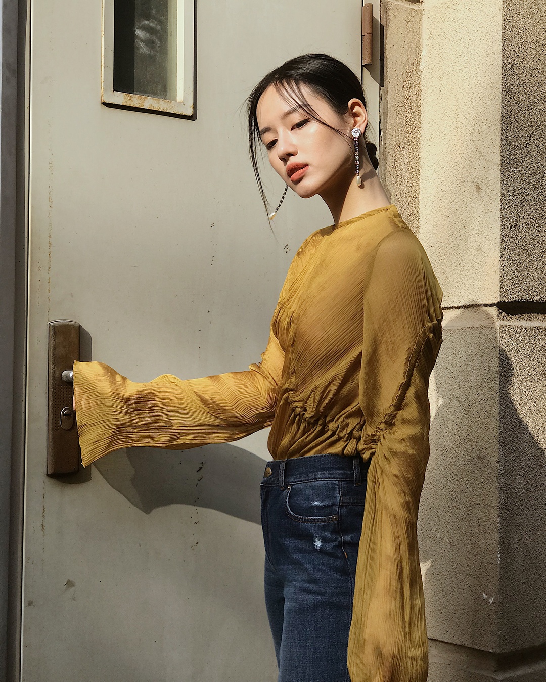 So thich mua sam hang hieu cua Khanh Linh The Face anh 1