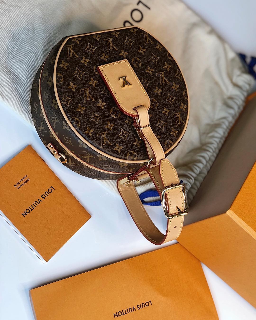 So thich mua sam hang hieu cua Khanh Linh The Face anh 11