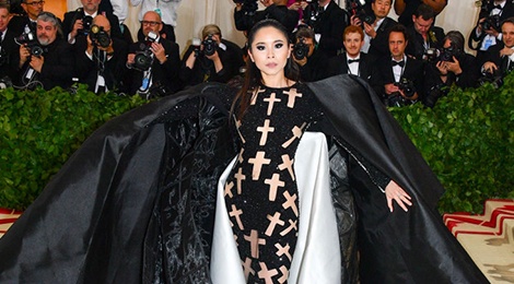 Tin do thoi trang Viet xuat hien tren tham do Met Gala hinh anh