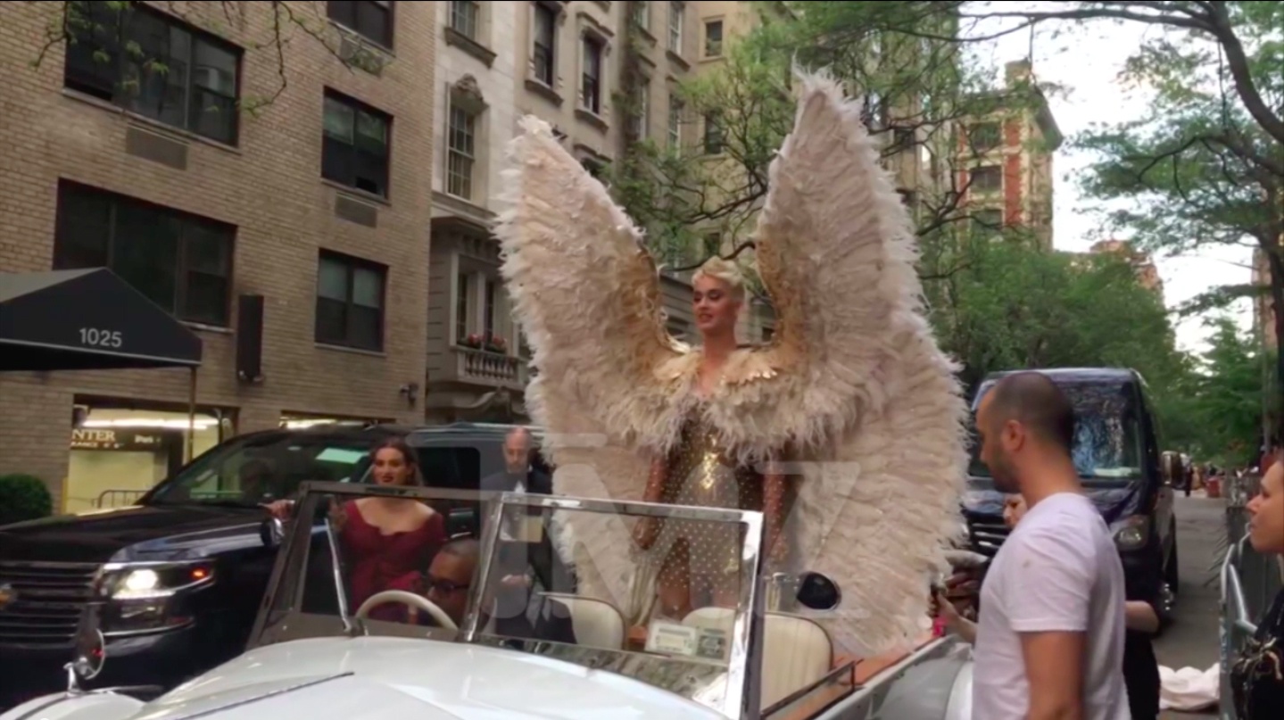 Katy Perry Met Gala 2018 ảnh 1 Katy Perry Met Gala 2018 anh 1