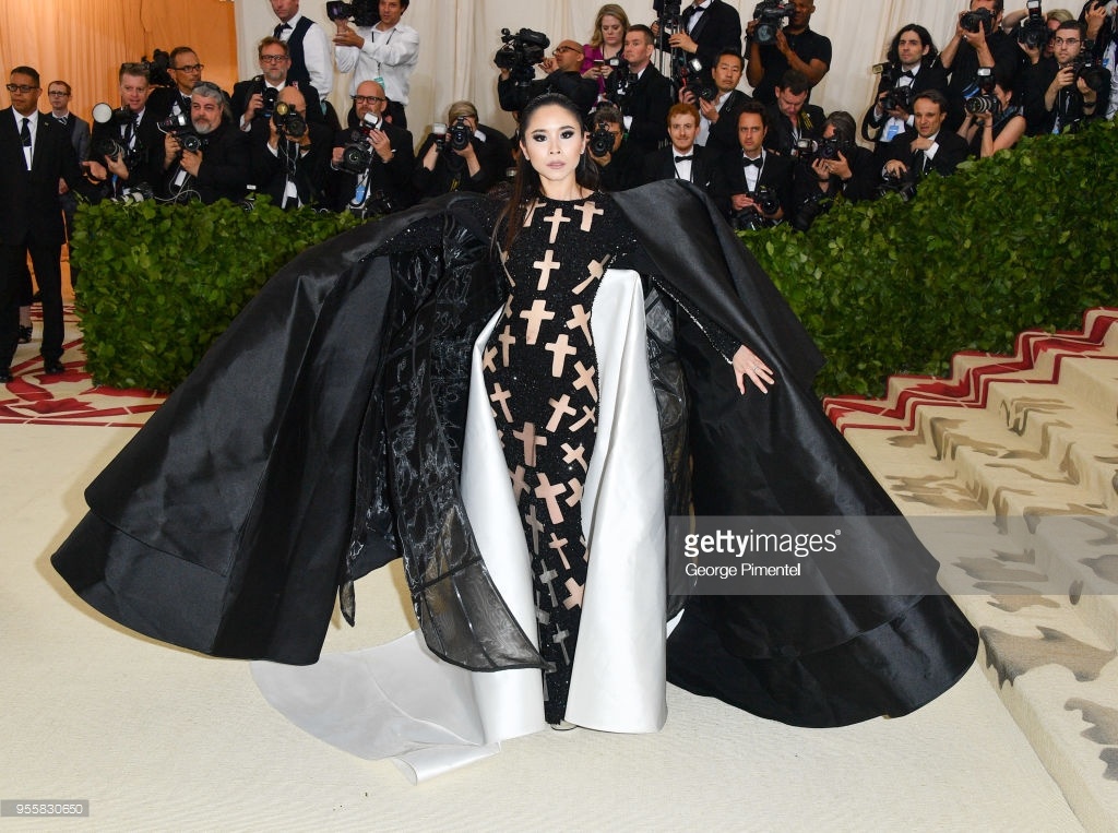 Tin do Viet xuat hien tren tham do Met Gala 2018 anh 1
