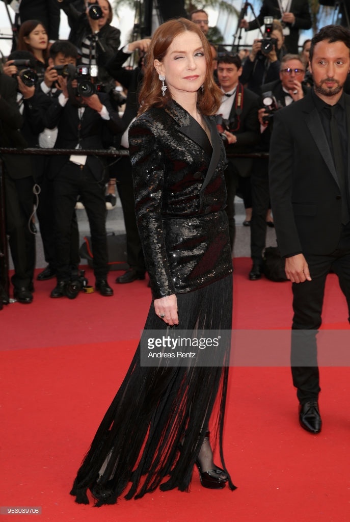 Nhung trang phuc phom dang la mat tai Cannes anh 8