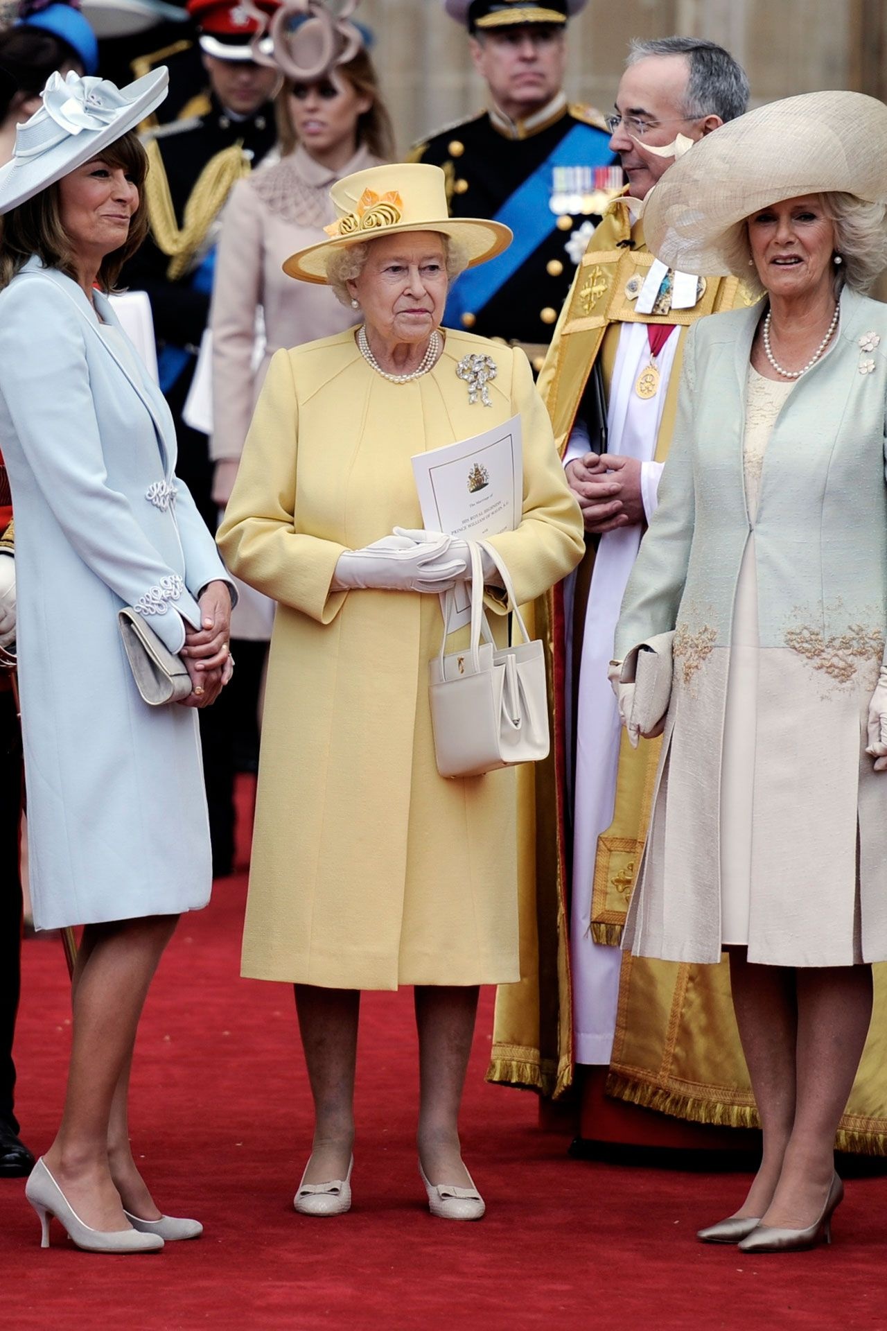 Quy tắc về váy cưới của Meghan Markle  ảnh 4 Quy tac ve vay cuoi cua Meghan Markle anh 4