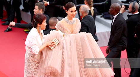 Nhung bo vay cong kenh cua sao chau A tren tham do LHP Cannes hinh anh