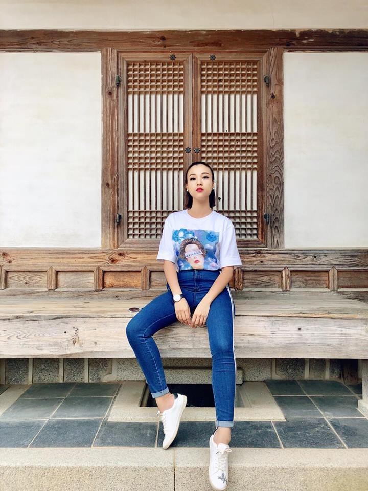 Sao Viet dien do sanh dieu khi di du lich anh 3