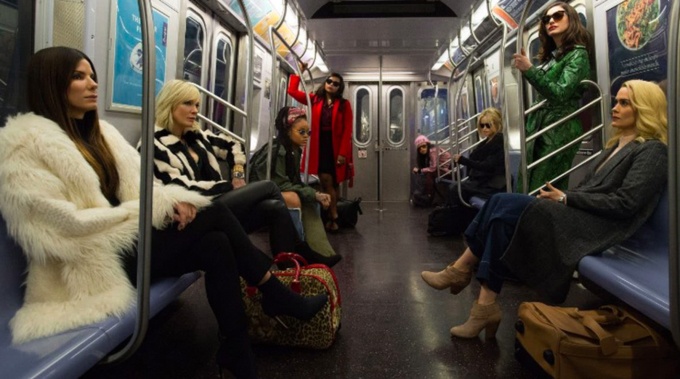 Nhung bo suit nam tinh cua Cate Blanchett anh 1