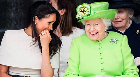 Ly do Cong nuong Meghan luon dien trang phuc mau trung tinh hinh anh