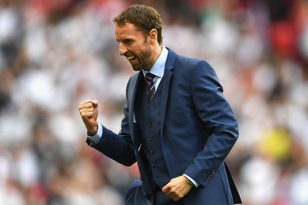 Cau thu World Cup banh bao voi suit anh 12