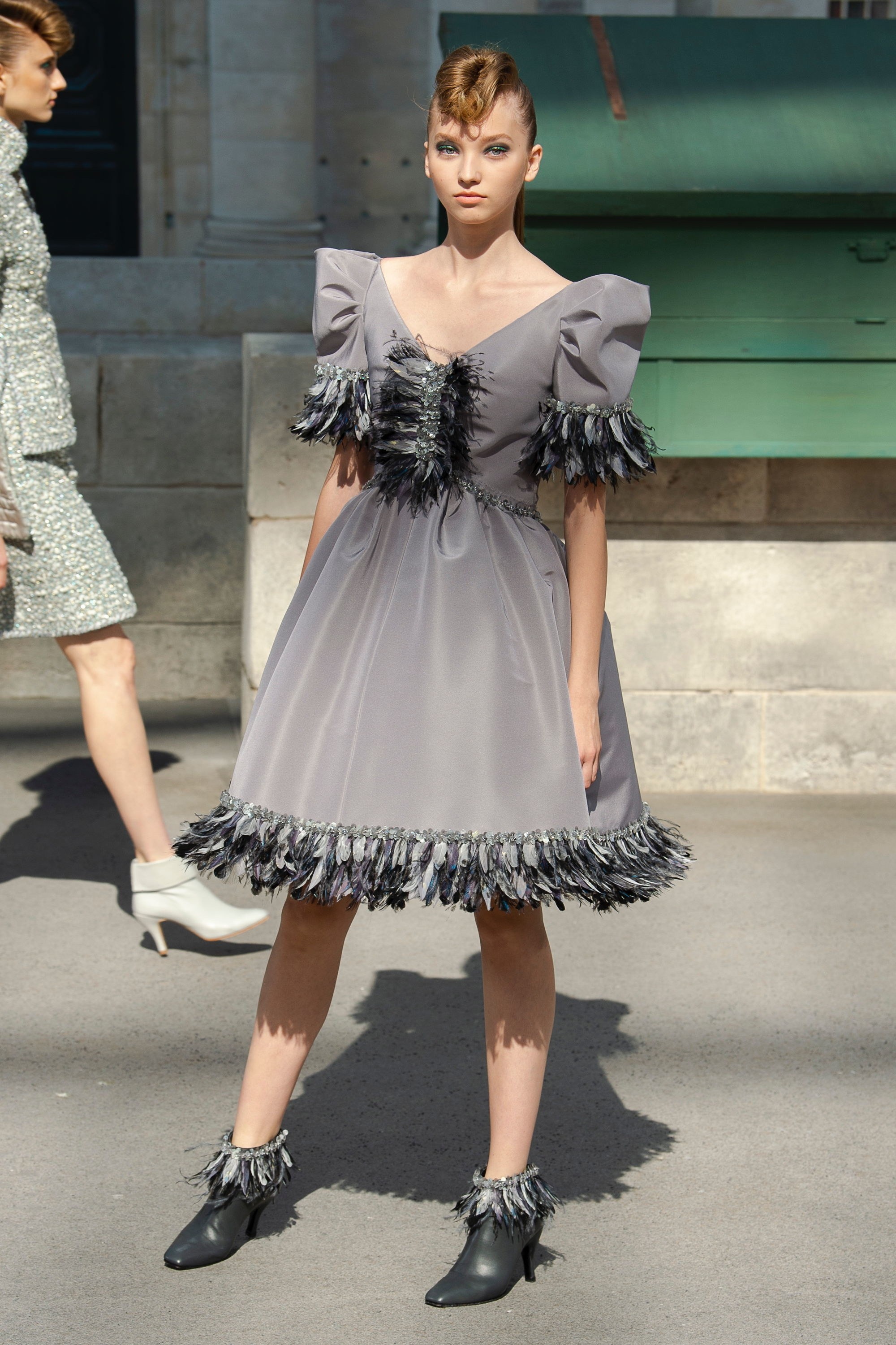 Khu pho Paris tai dung tren san dien Chanel anh 6