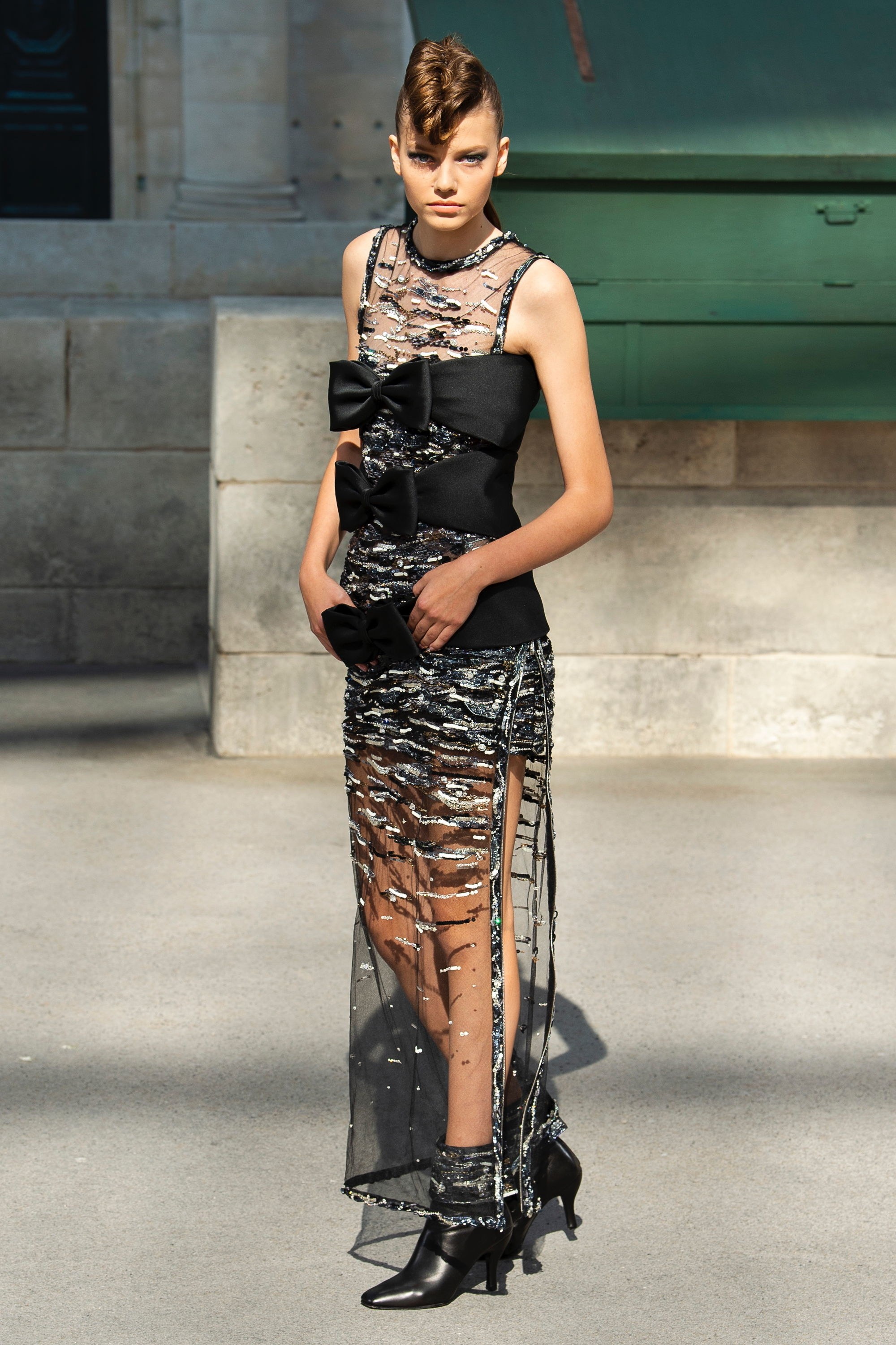 Khu pho Paris tai dung tren san dien Chanel anh 9