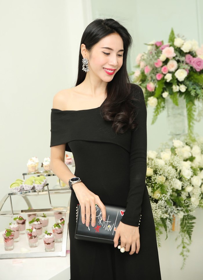 Thanh Hằng, Angela Phương Trinh diện trang phục đẹp tuần qua ảnh 3 Thanh Hang, Angela Phuong Trinh dien trang phuc dep tuan qua anh 3