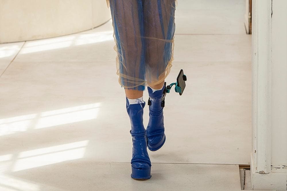 Phu kien deo chan doc dao cua Maison Margiela anh 3