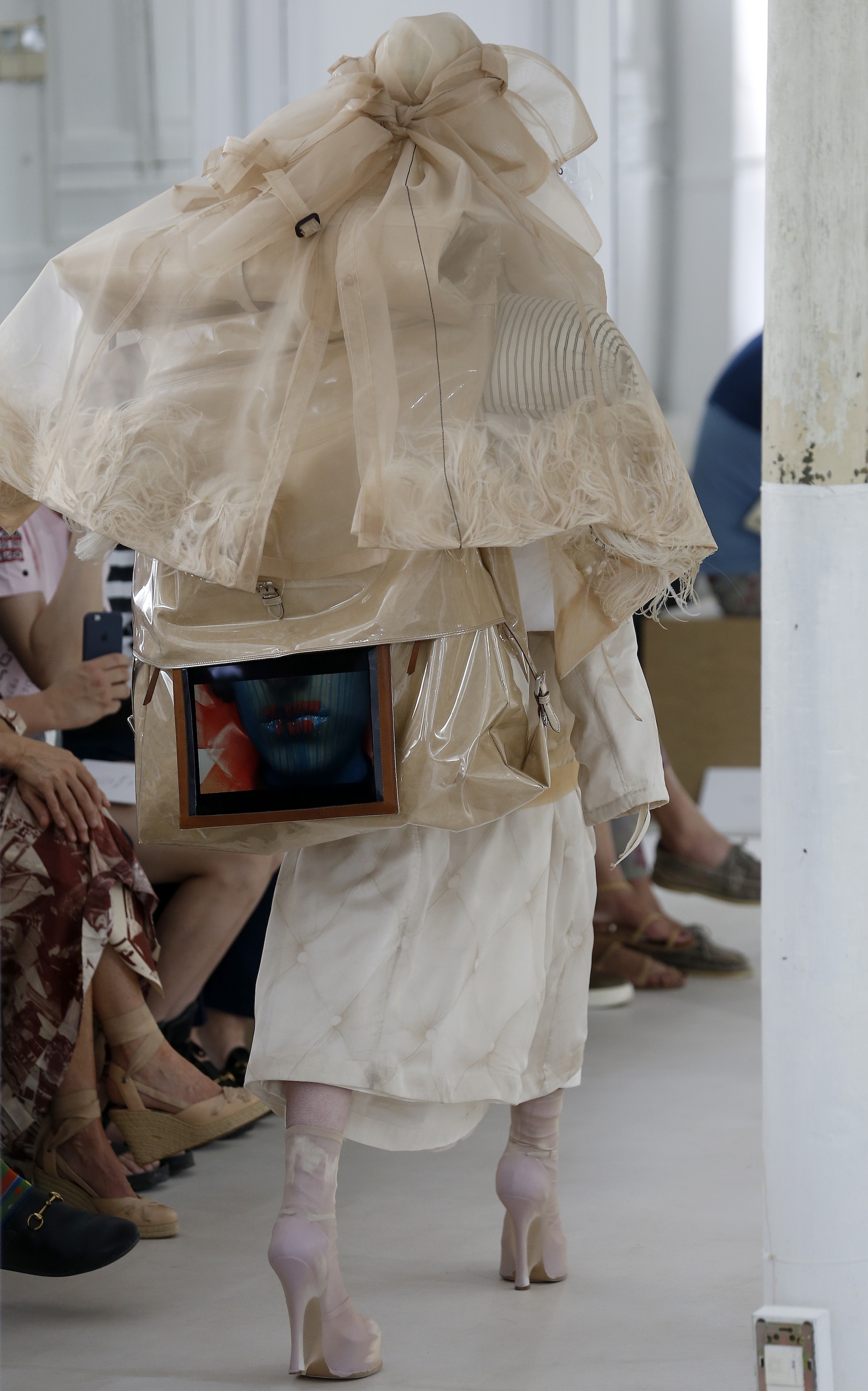 Phu kien deo chan doc dao cua Maison Margiela anh 5